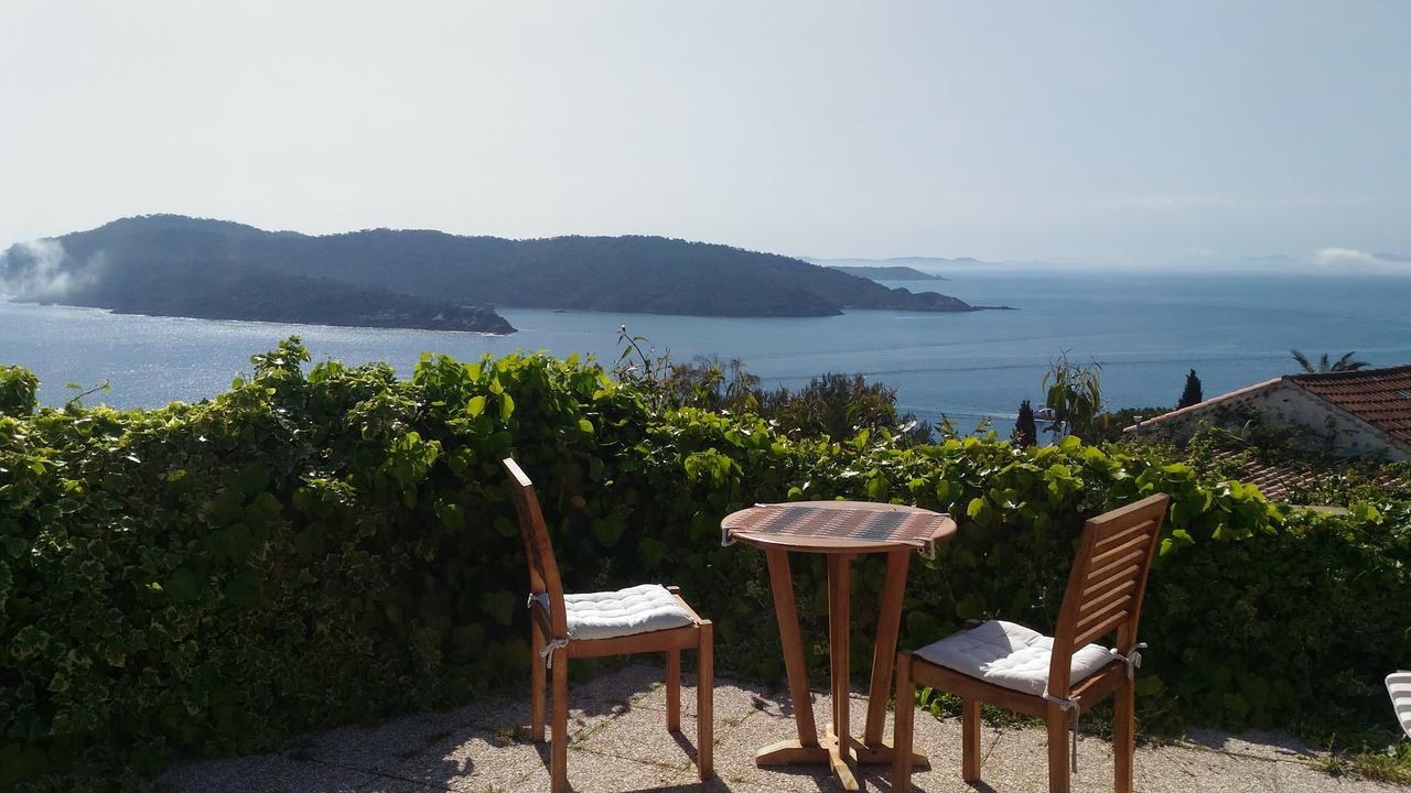 La Coccinelle Aparthotel *